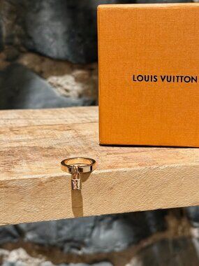 Louis Vuitton 18k Rose Gold Berg Lockit Ring